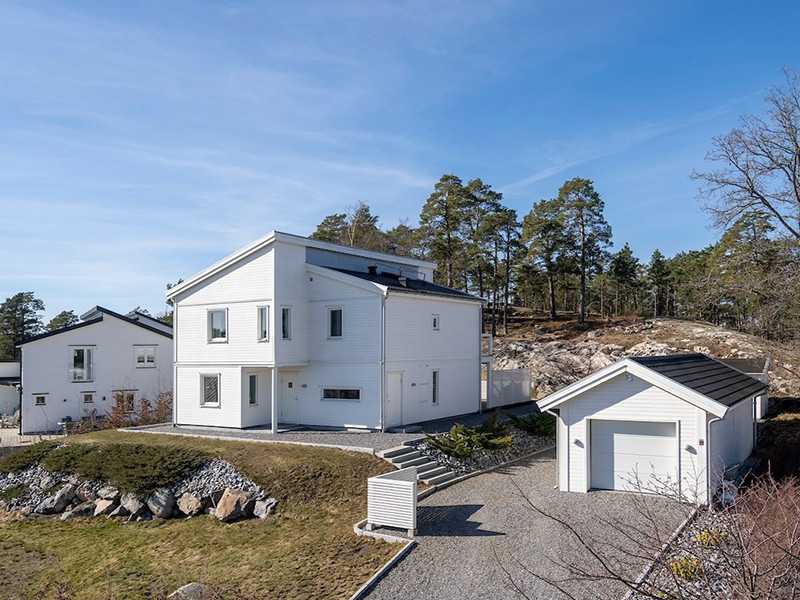 Ommålning av Garage. Johanneshov Blåsut